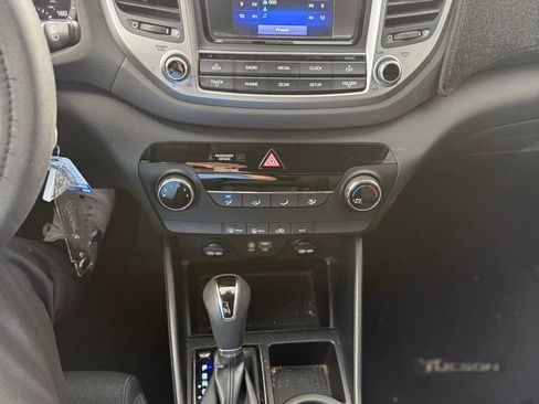 Used 2017 Hyundai Tucson SE image 20