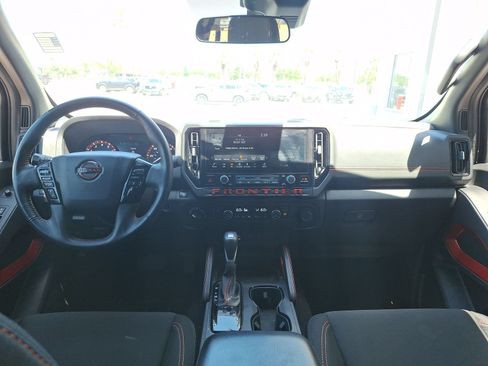 Used 2025 Nissan Frontier PRO-4X w/ Tow Package AWD/4WD image 12