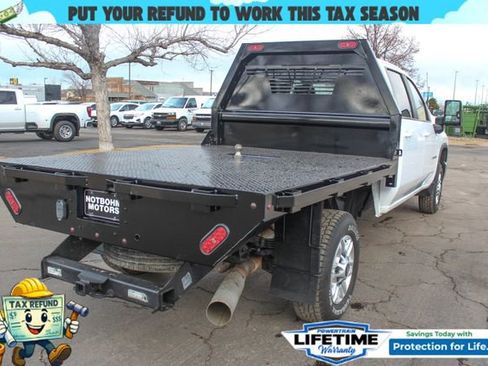 Used 2024 Chevrolet Silverado 2500 LT w/ Convenience Package image 8