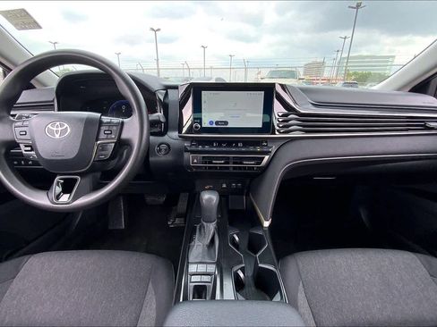 Used 2026 Toyota Camry LE FWD image 15