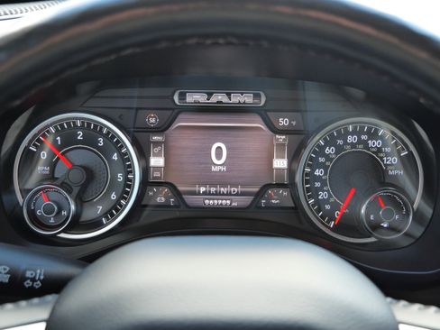 Used 2019 RAM 1500 Laramie image 20