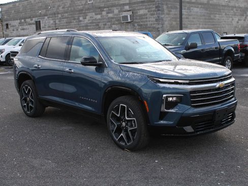 New 2026 Chevrolet Traverse High Country AWD/4WD image 3