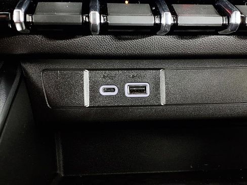 New 2026 GMC Canyon Elevation w/ Convenience Package image 14