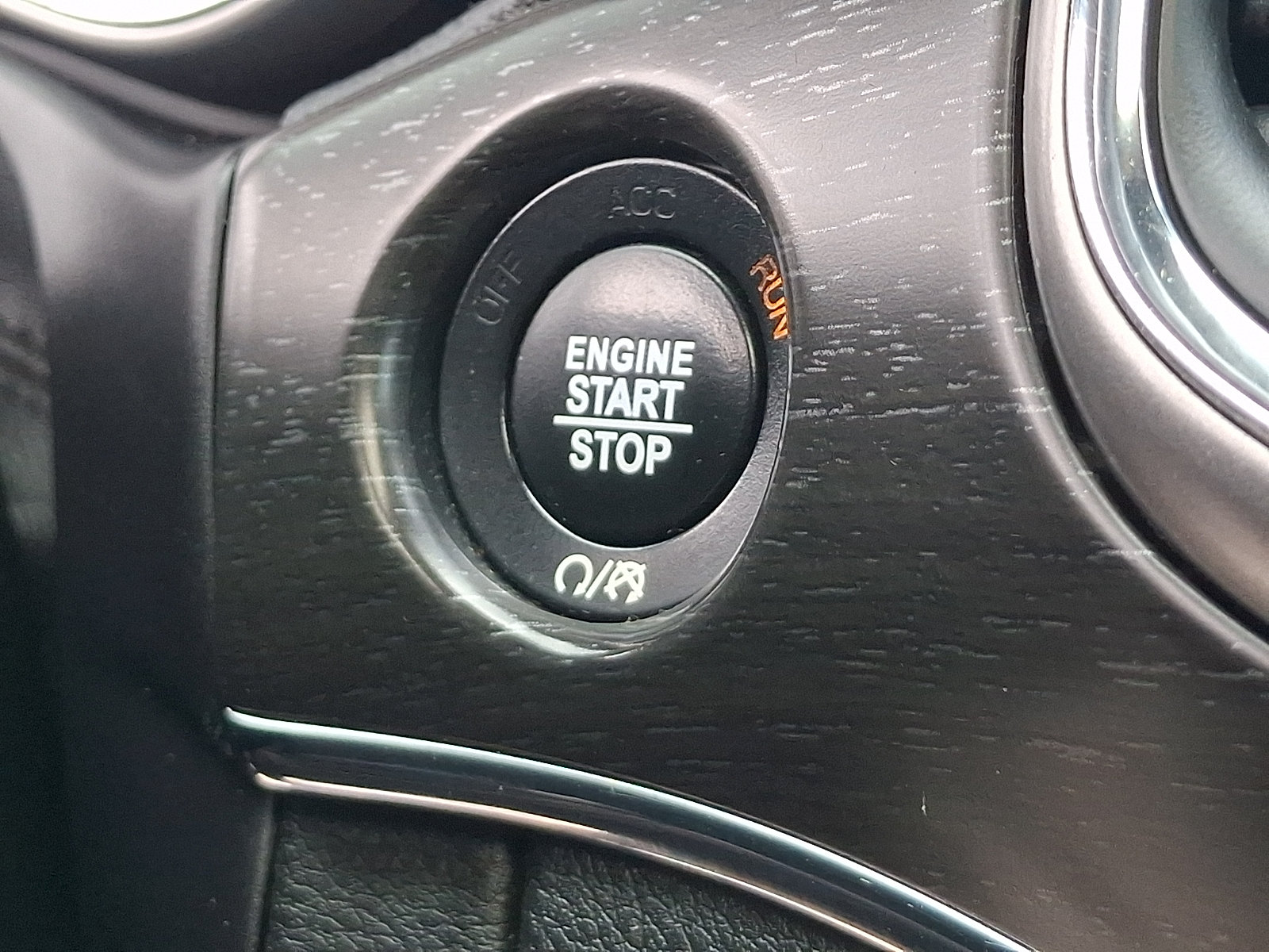 Used 2018 Jeep Grand Cherokee Limited AWD/4WD image 24