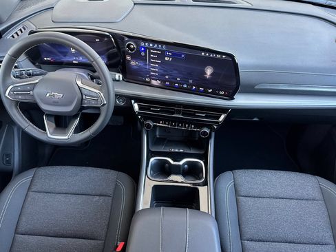 New 2026 Chevrolet Traverse LT w/ Midnight/Sport Edition FWD image 12