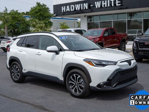 Used 2023 Toyota Corolla Cross AWD Hybrid image 1