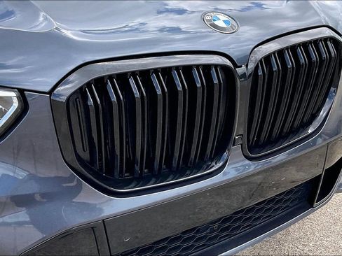 Used 2019 BMW X5 xDrive50i w/ M Sport Package AWD/4WD image 34
