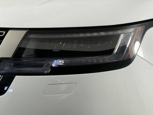 New 2025 Land Rover Range Rover SE AWD/4WD image 12
