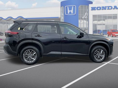 Used 2023 Nissan Rogue S image 10