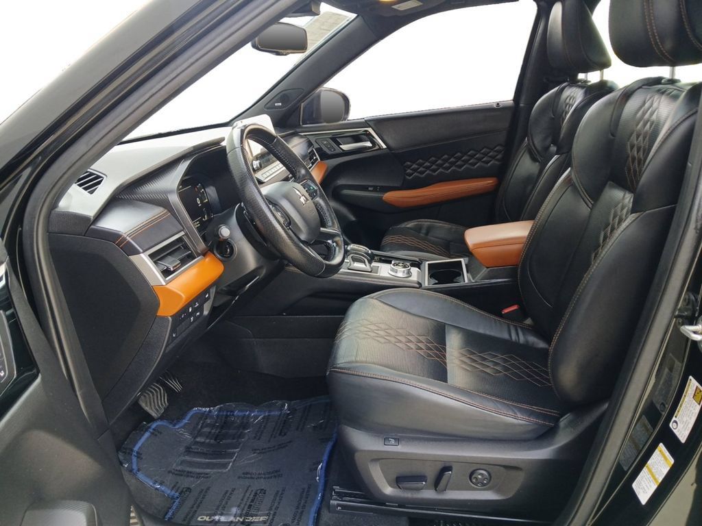 Used 2023 Mitsubishi Outlander SEL 40th Anniversary AWD/4WD image 19