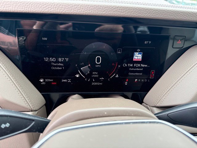 Used 2025 GMC Yukon XL Denali w/ Sun & Power Step Package AWD/4WD image 23