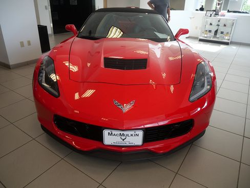 Used 2019 Chevrolet Corvette Grand Sport RWD image 2