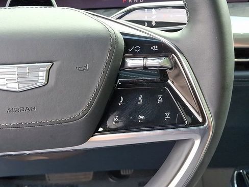 Used 2025 Cadillac Escalade IQ Sport 2 image 32