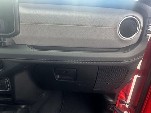 Used 2025 Jeep Wrangler Sahara image 10