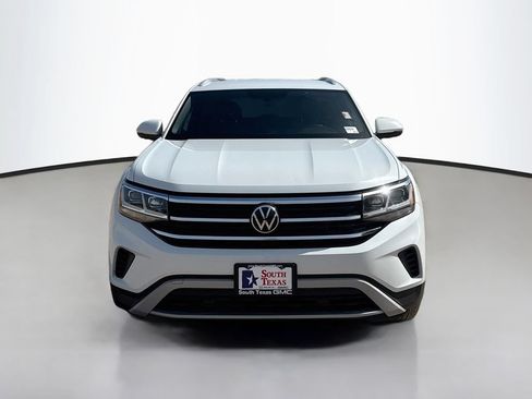 Used 2023 Volkswagen Atlas Cross Sport SE FWD image 2