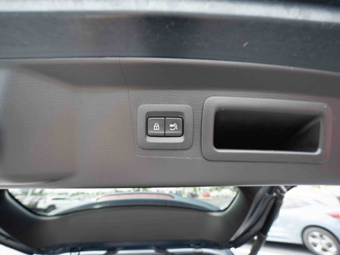 Used 2025 MAZDA CX-50 AWD 2.5 S w/ Premium Package image 29