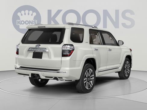 Used 2022 Toyota 4Runner Limited AWD/4WD image 2