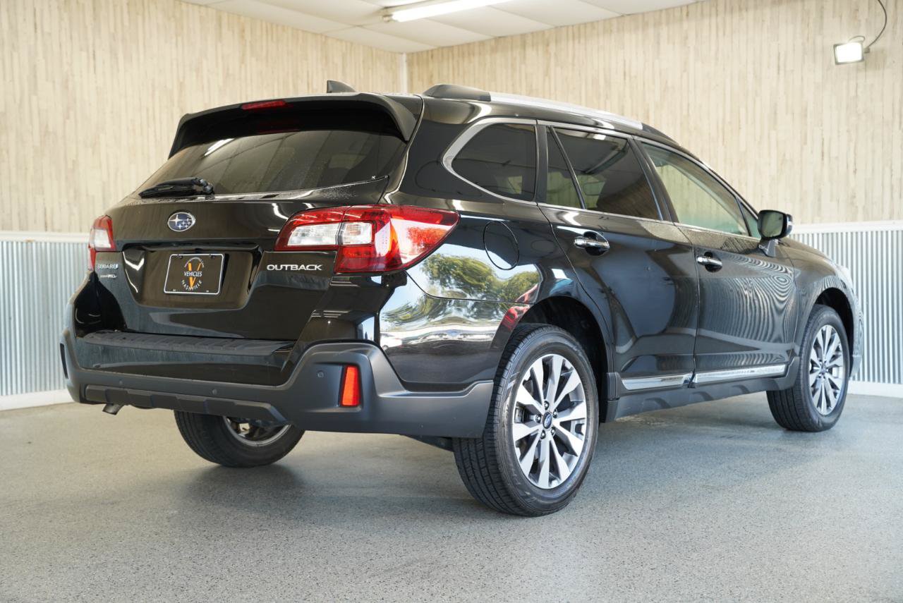 Used 2019 Subaru Outback 2.5i Touring w/ Popular Package #3A AWD/4WD image 10