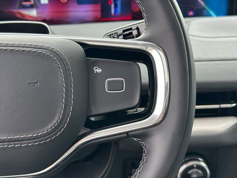 New 2025 Lincoln Navigator Reserve AWD/4WD image 11