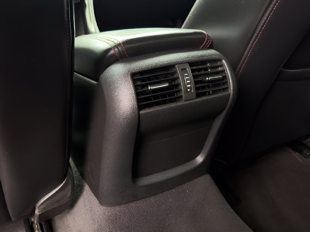 Used 2015 Chevrolet SS RWD image 23