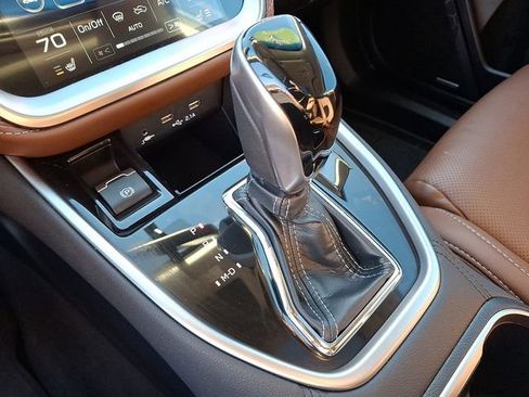 Used 2022 Subaru Outback Touring XT image 18