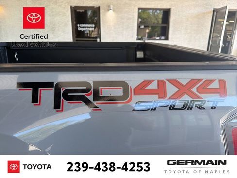 Used 2021 Toyota Tacoma TRD Sport AWD/4WD image 10