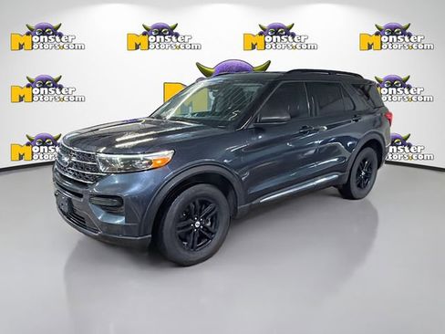 Used 2022 Ford Explorer XLT image 1