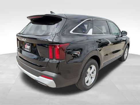 New 2026 Kia Sorento LX FWD image 7