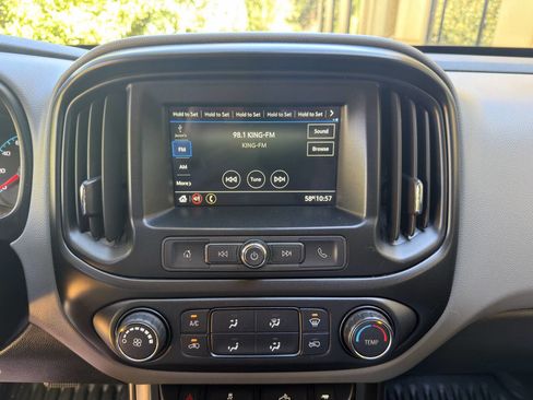 Used 2019 Chevrolet Colorado W/T w/ WT Convenience Package RWD image 22