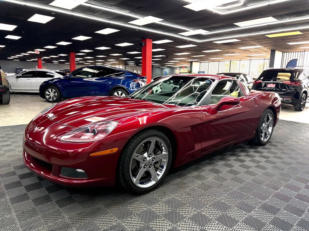 Used 2007 Chevrolet Corvette Coupe w/ Preferred Equipment Group RWD image 8
