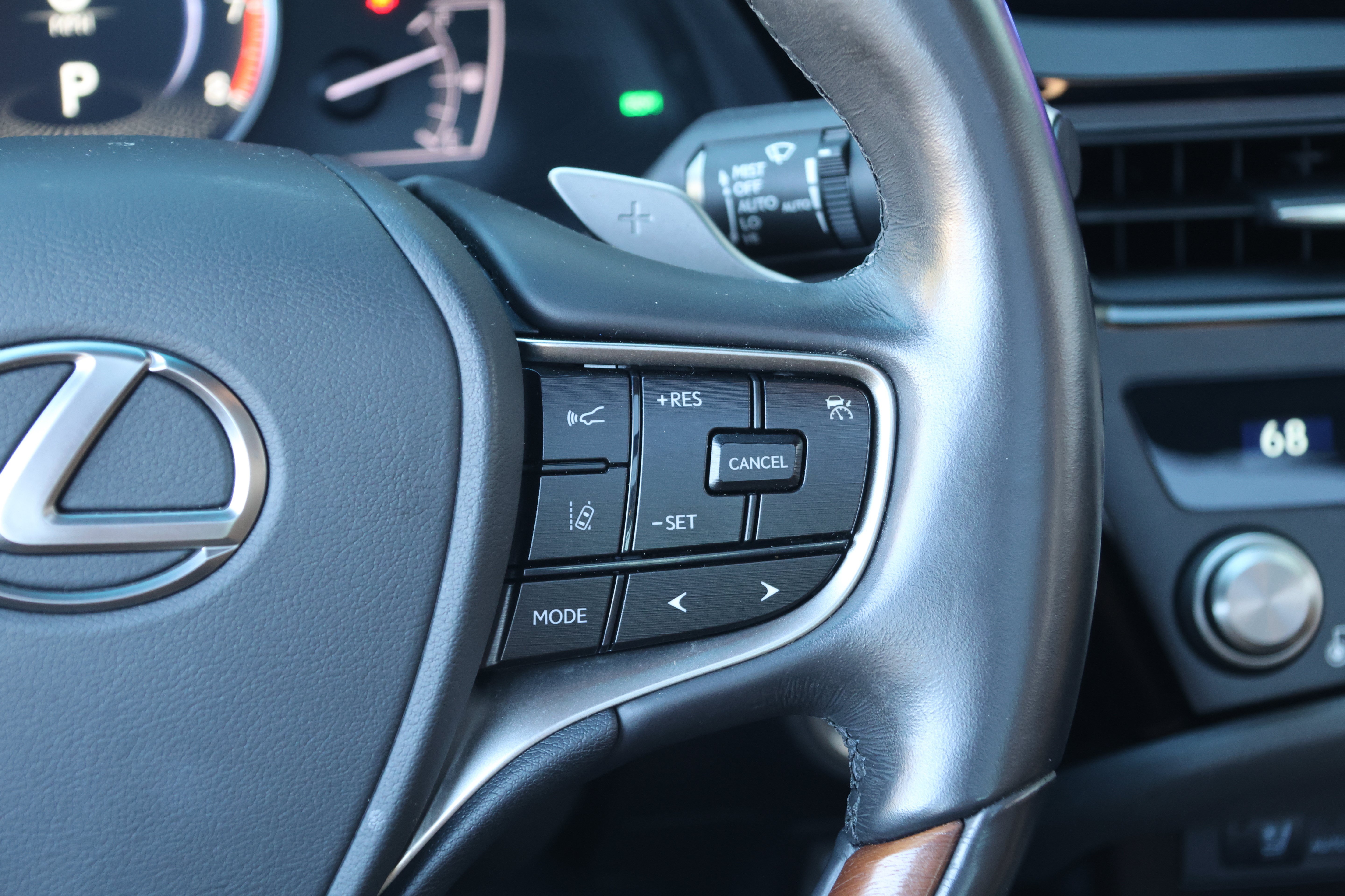Used 2025 Lexus ES 350 w/ Technology Package FWD image 31