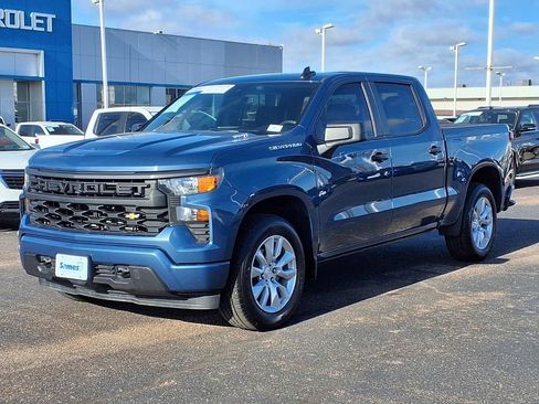 Used 2024 Chevrolet Silverado 1500 Custom RWD image 3