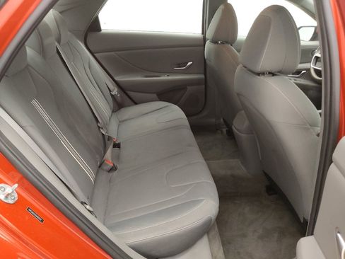 Used 2021 Hyundai Elantra SEL FWD image 19