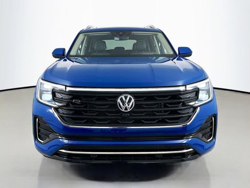 Used 2025 Volkswagen Atlas SEL Premium R-Line AWD/4WD image 2
