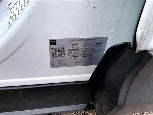 Used 2025 Chevrolet TrailBlazer LT AWD/4WD image 4