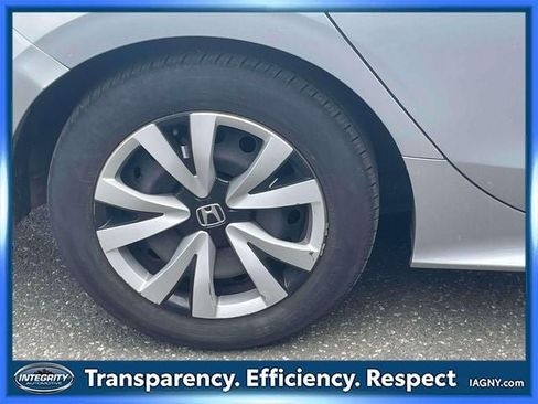 Used 2023 Honda Civic LX image 9