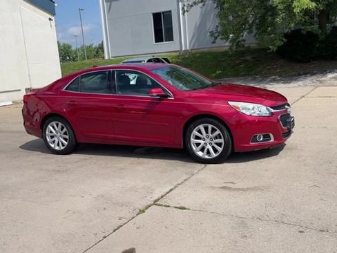 Used 2014 Chevrolet Malibu LT FWD image 2