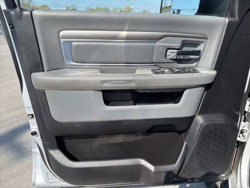 Used 2018 RAM 2500 Big Horn AWD/4WD image 28