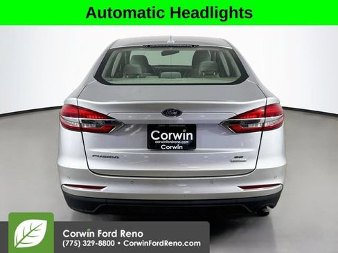 Used 2019 Ford Fusion SE FWD image 6