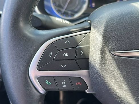 Used 2015 Chrysler 200 Limited w/ Convenience Group FWD image 14