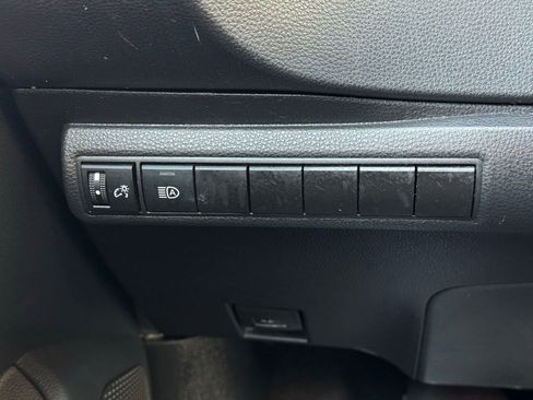 Certified 2025 Toyota Corolla LE image 34