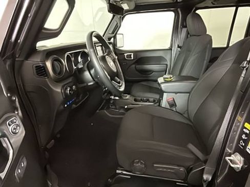 Used 2023 Jeep Wrangler Unlimited w/ Cold Weather Group AWD/4WD image 10