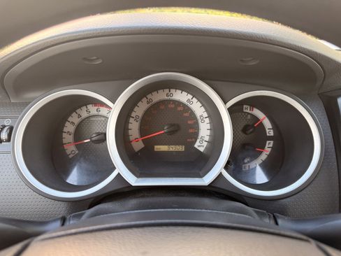 Used 2014 Toyota Tacoma 2WD Regular Cab image 17