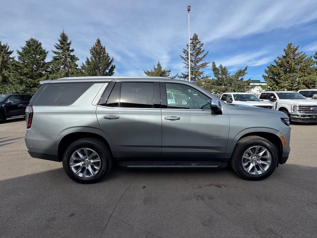 Used 2026 Chevrolet Tahoe Premier AWD/4WD image 7