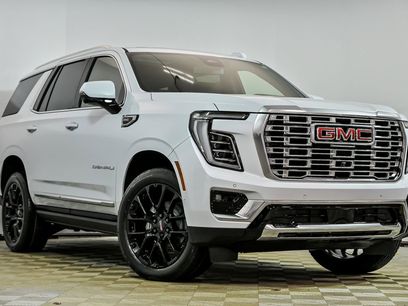New 2026 GMC Yukon Denali w/ Sun & Power Step Package