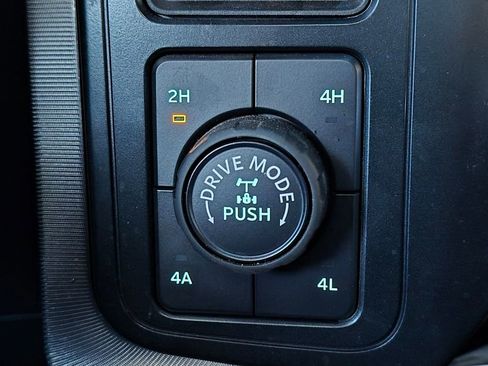 Used 2025 Ford F150 Platinum w/ Equipment Group 702A High image 30