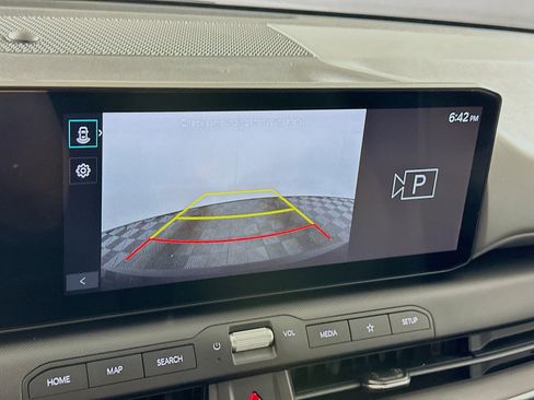 Used 2025 Kia K4 LXS image 22