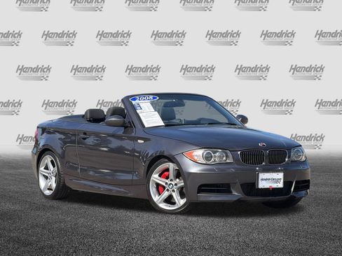 Used 2008 BMW 135i Convertible image 2