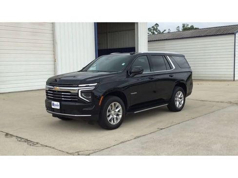 Used 2025 Chevrolet Tahoe LT image 4