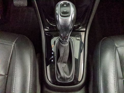 Used 2018 Buick Encore Essence AWD/4WD image 10